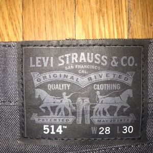 Men’s Levi’s block never worn  size 28/30